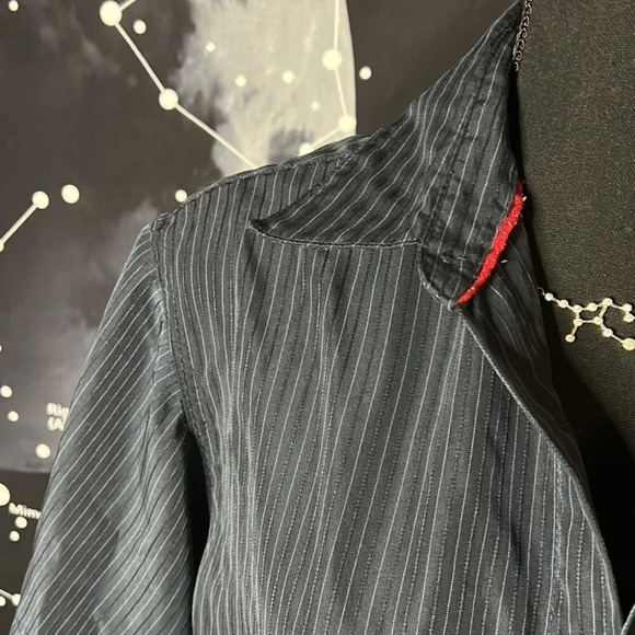 Blue Striped Microfiber Haggar Button Down - Picture 3 of 4